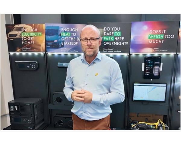 Recentemente recebemos o Paul Kirby no nosso escritório em Wooburn, Reino Unido